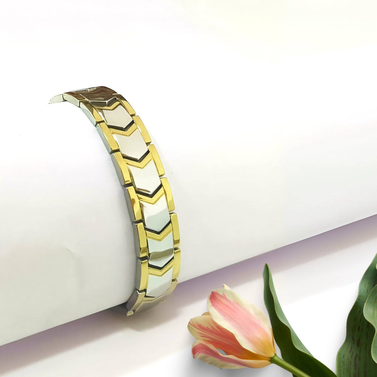 Stylish Titanium Bracelet For Bp Maintain With 22 Power Magnets Trendy Daily Wear Bio Mangetic Bracelet For Men