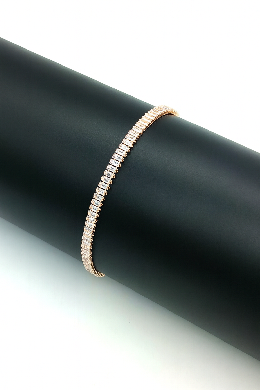 Anti Tarnish Diamond Bracelet For Women Just Rs.399/-