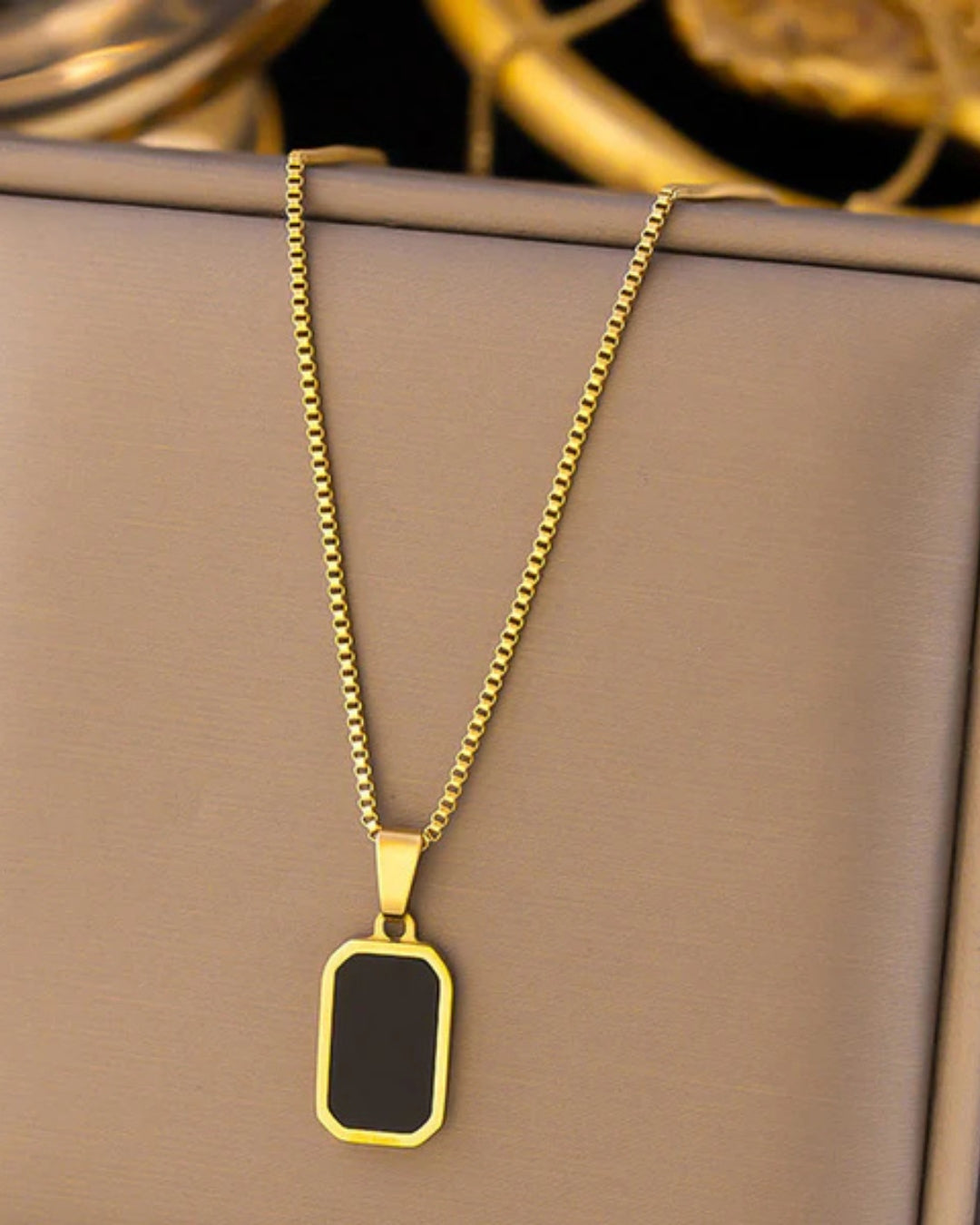 Stylish Rectangle Black-Gold Pendant Chain For Women / Anti Tarnish / Waterproof Jewelry
