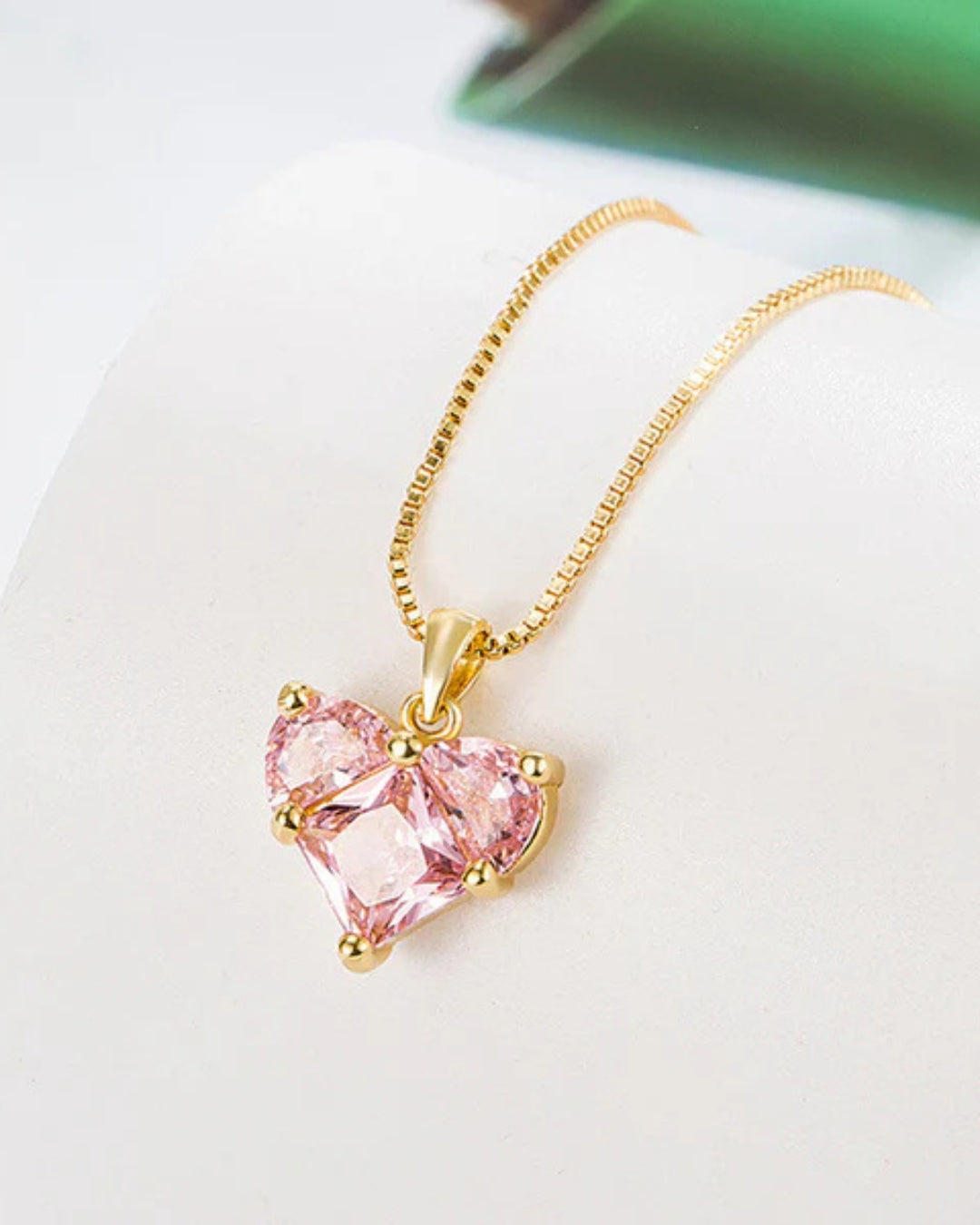 Stylish Pink Heart Diamond Pendant Chain For Women / Anti Tarnish / Waterproof Jewelry